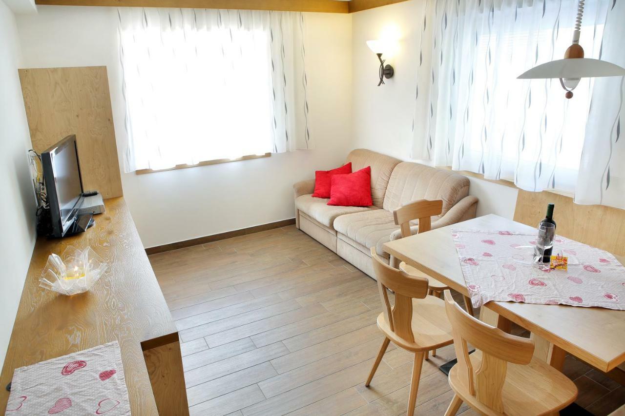 Apartment Kristyn Ortisei Kültér fotó